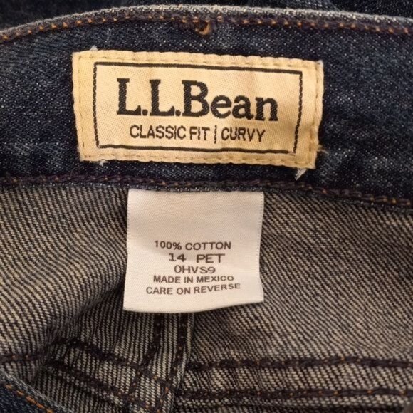 L.L. Bean Size 14P Jeans Womens Classic Curvy Fit 100% Cotton Blue Denim Petite - Picture 10 of 11